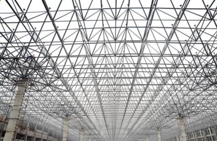 东兴网架公司为您分享干煤棚在后期的使用保养方法